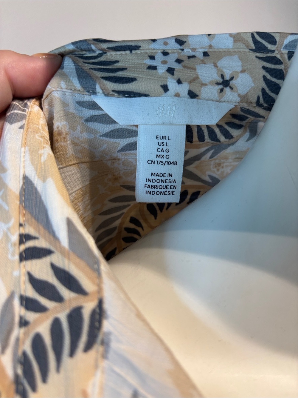 H&M Beige and Black Floral Button-Up Shirt - Picture 2 of 2